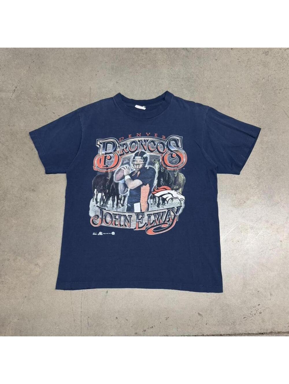 NFL Men's Navy and Orange Tshirt